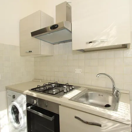 アパート Pineta 11 リド・ディ・ポンポーザ